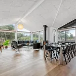 Hébergement de vacances Elisenda - 625m From The Sea By Interhome