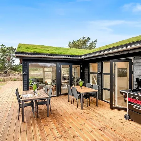 Elisenda Holiday home